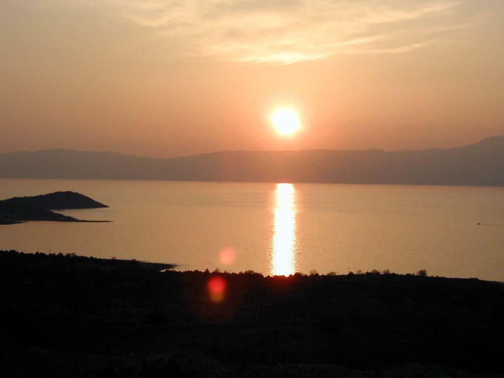 Hotel Adriatic Omisalj ภายนอก รูปภาพ