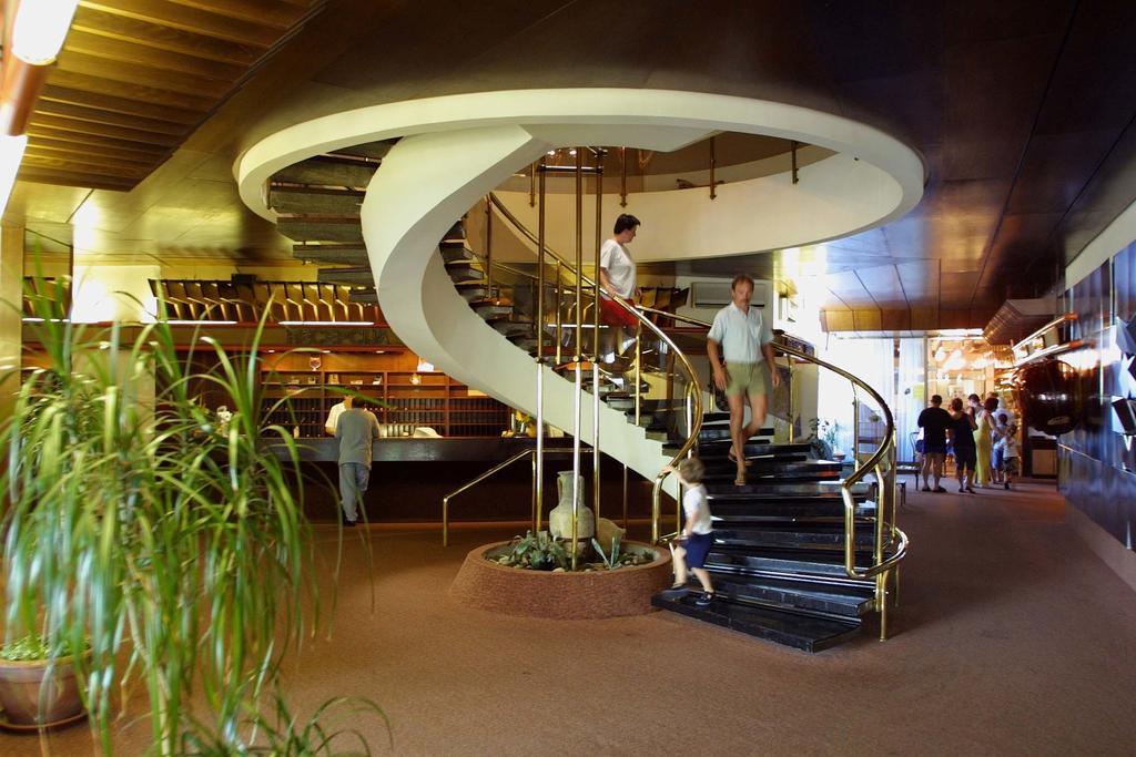 Hotel Adriatic Omisalj ภายนอก รูปภาพ